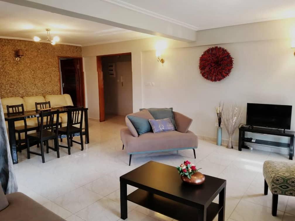 Aparthotel Stone House - Makepe, Douala Exterior foto